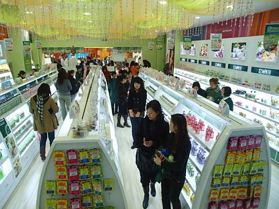 十二月坊化妆品 十二月坊化妆品：打造健康美丽的肌肤 图3