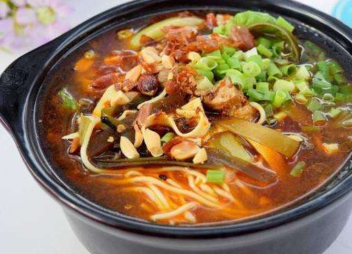 吉晟居砂锅面加盟费多少钱