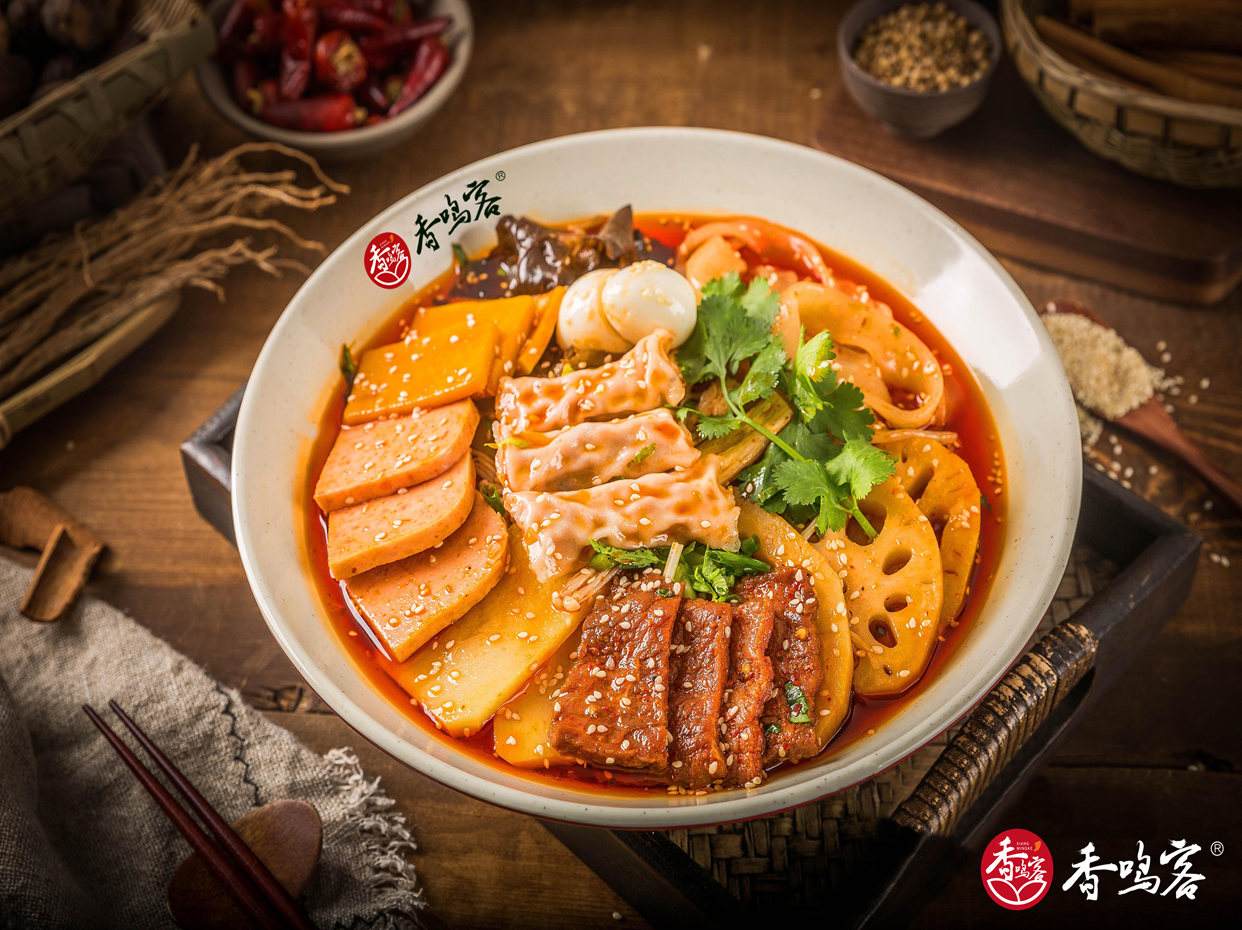 香鸣客麻辣烫加盟