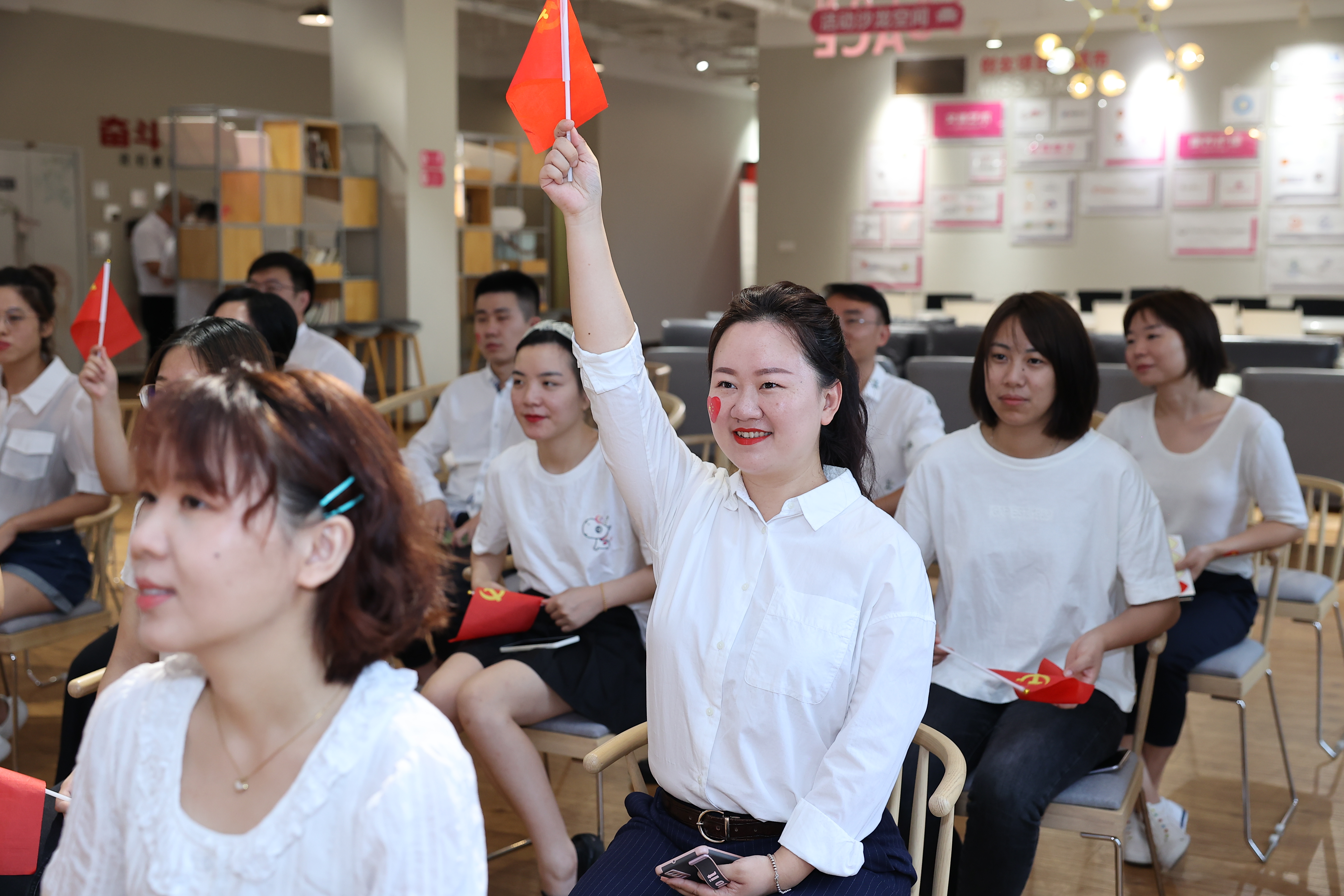 女性在家创业做什么好(女性在家创业做什么好一点)